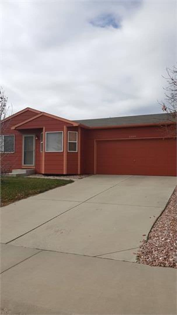 Greeley House: 2409 Bearwood Avenue