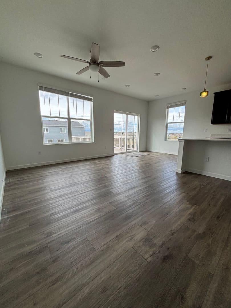 Johnstown House: 892 Crestone St