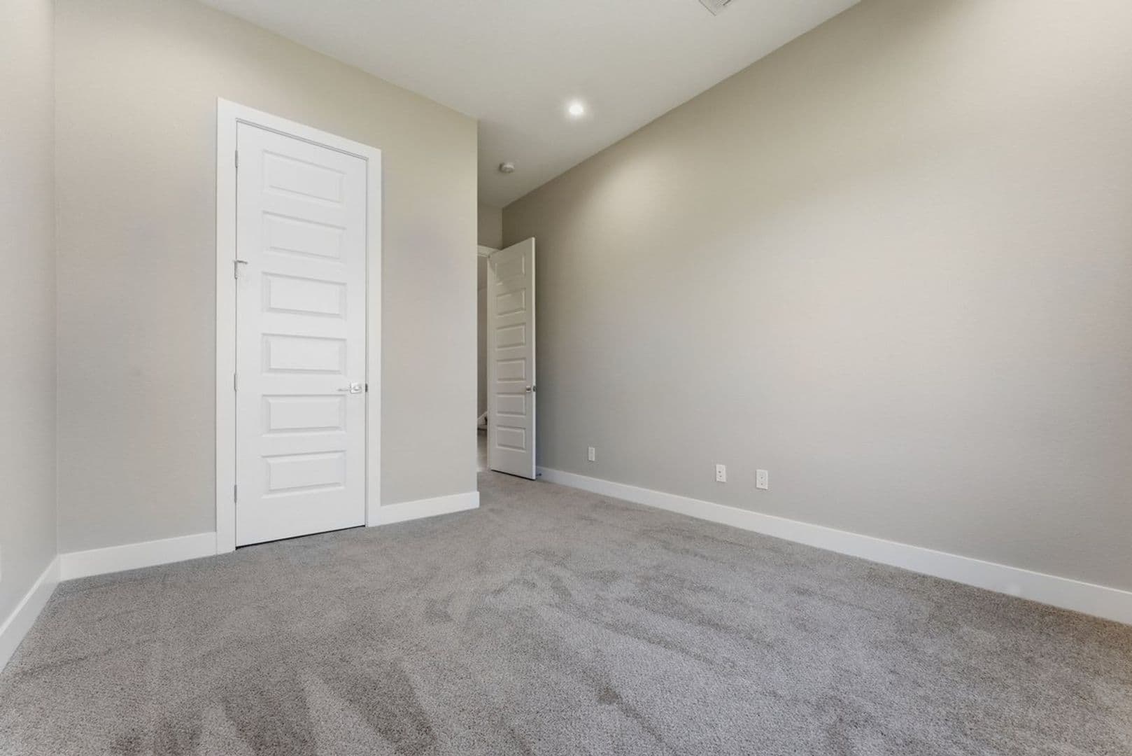 Windsor House: 1768 Barefoot Drive