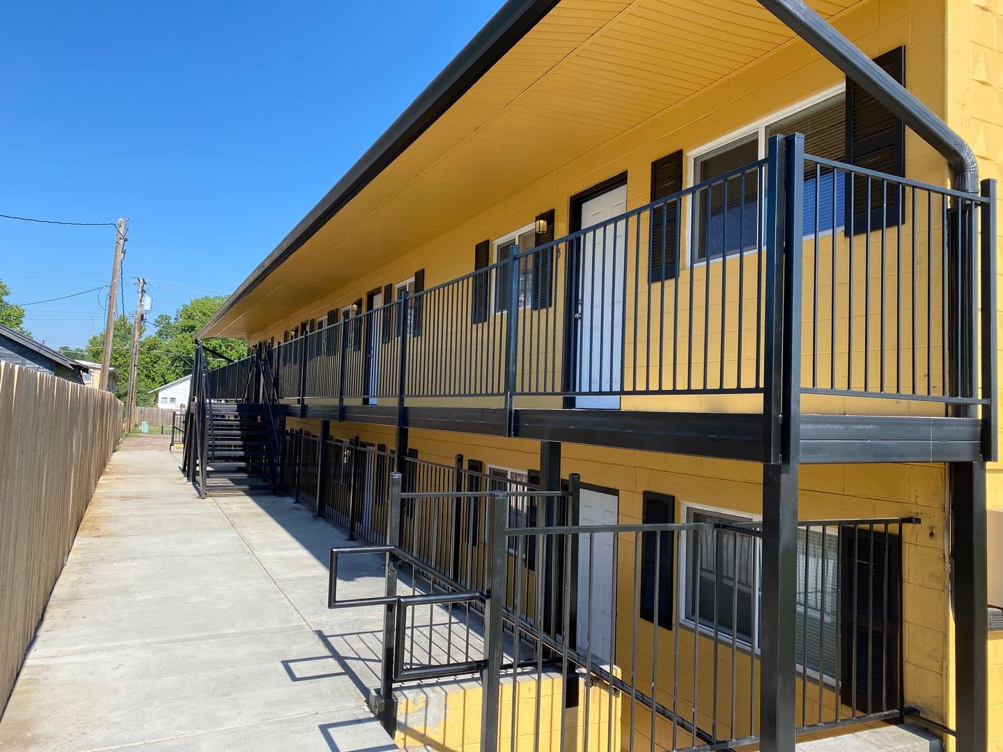 Greeley Apartment: 2011 5th Avenue