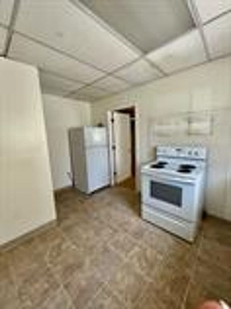 Greeley Apartment: 1630 9th Ave