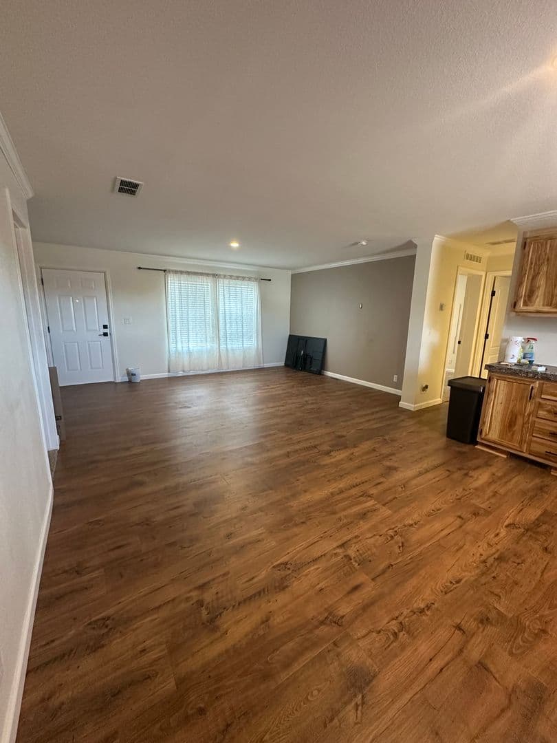 Pierce House: 326 5th St