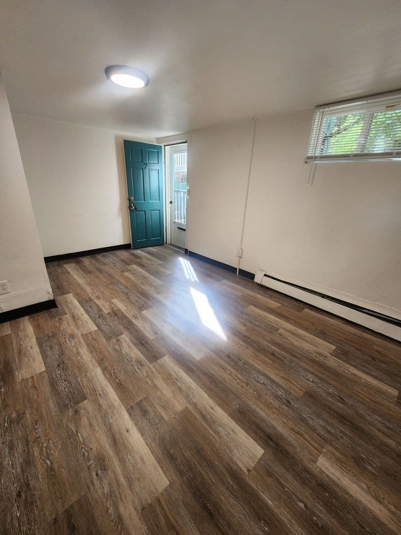 Greeley Apartment: 1615 8th Avenue