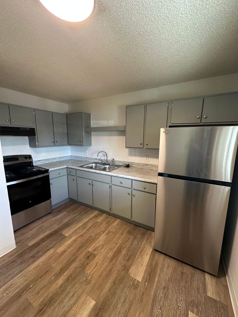 Greeley Apartment: 2011 5th Avenue