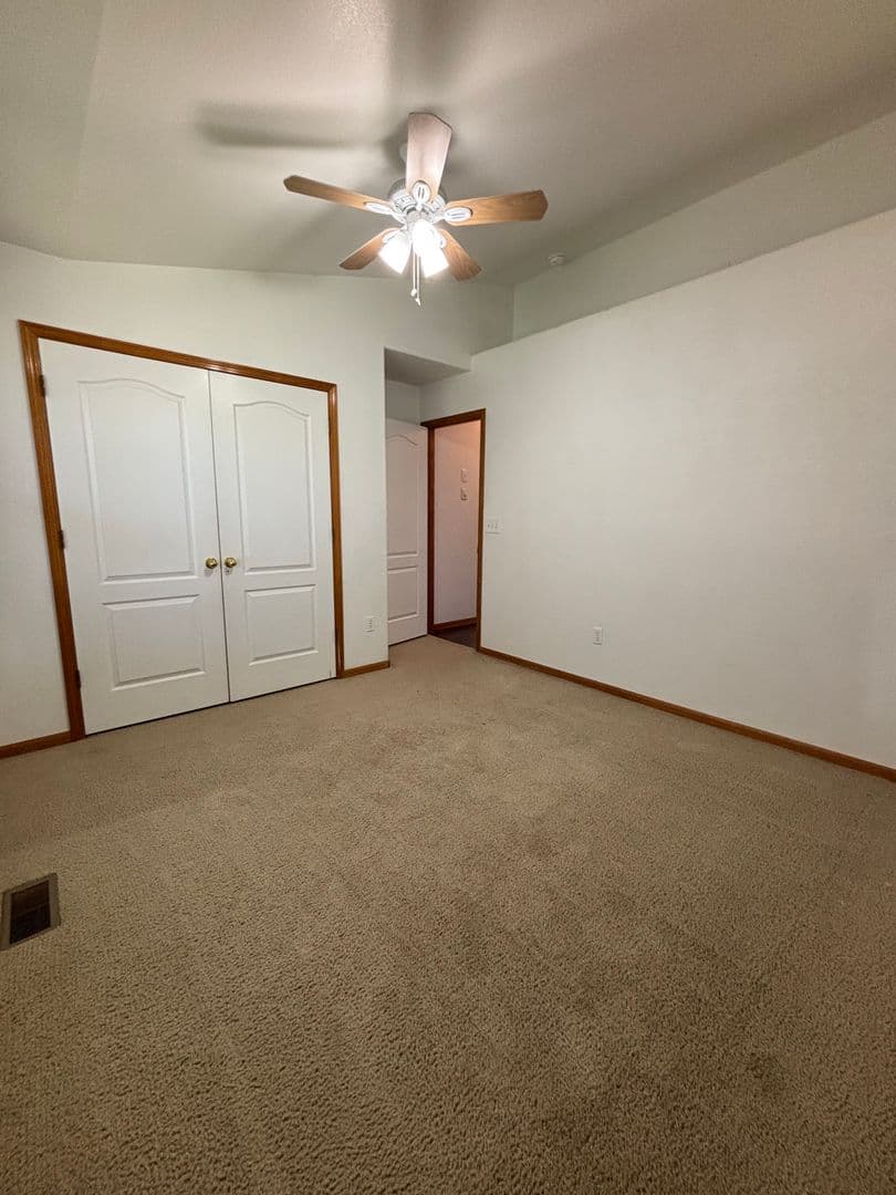 Johnstown House: 1216 Mountview Drive