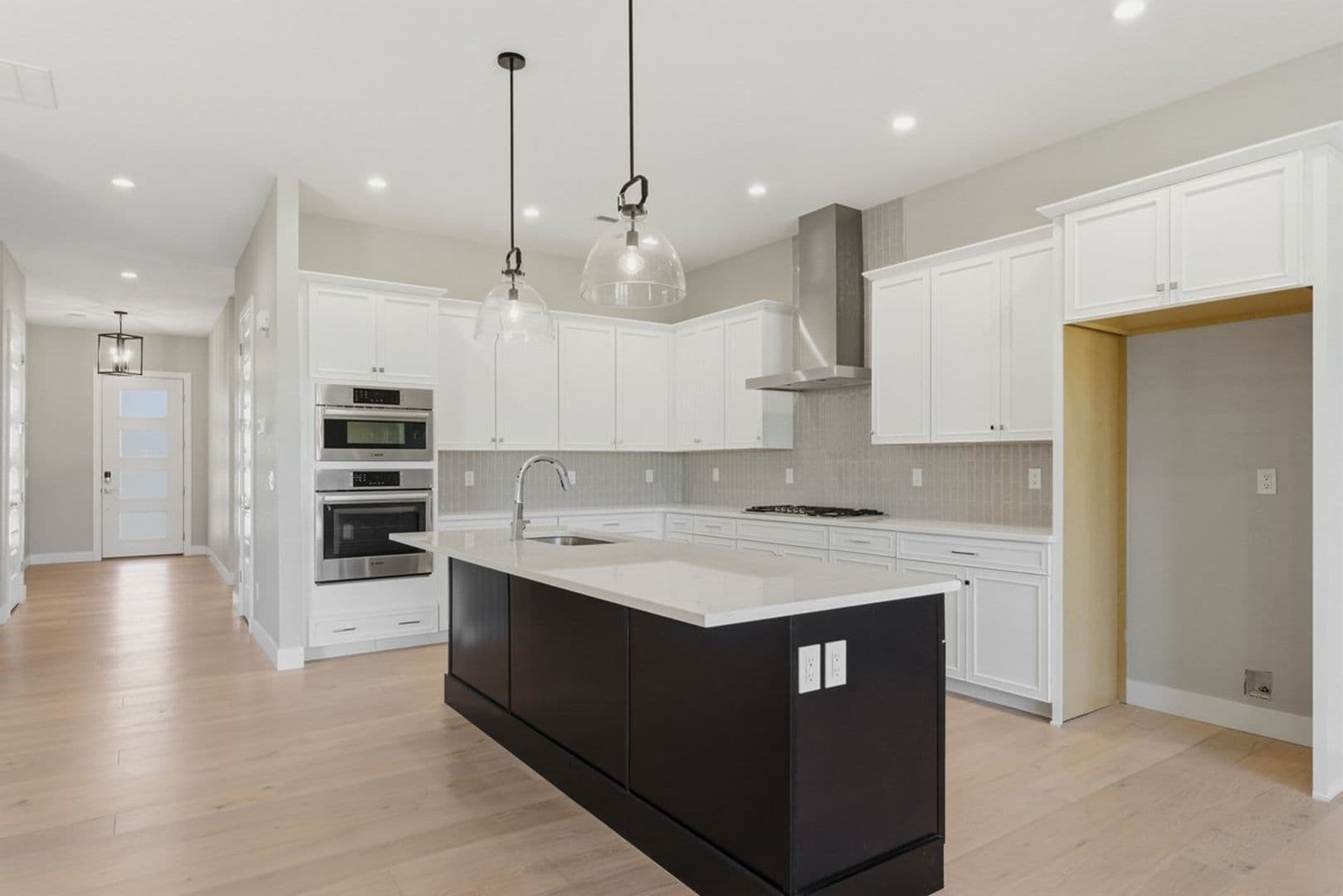 Windsor House: 1768 Barefoot Drive