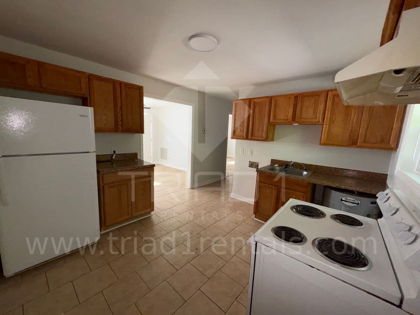 Greensboro Apartment: 803 Oak St.