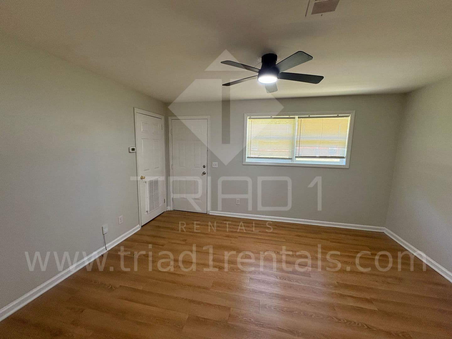 Greensboro Apartment: 803 Oak St.