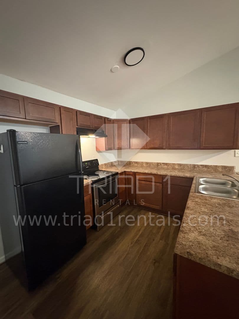 Greensboro Apartment: 3600 Mosby Dr.