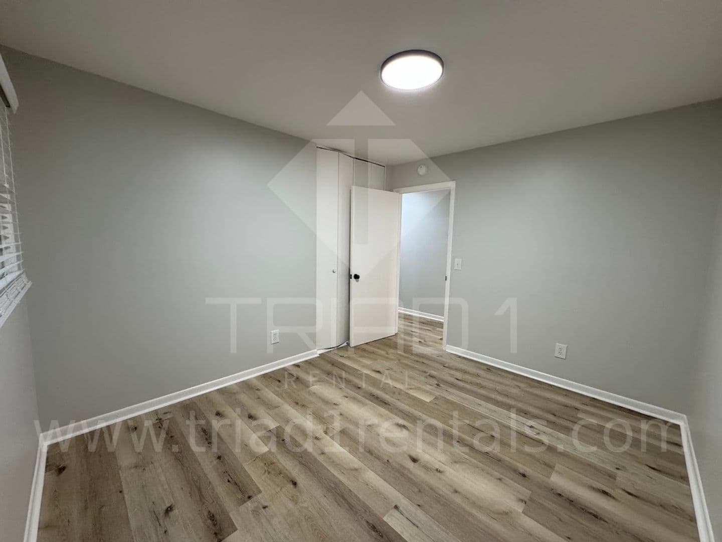 Greensboro Apartment: 2205 Hathaway Dr