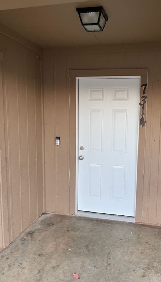 Fort Worth Apartment: 3402 Colonial Dr