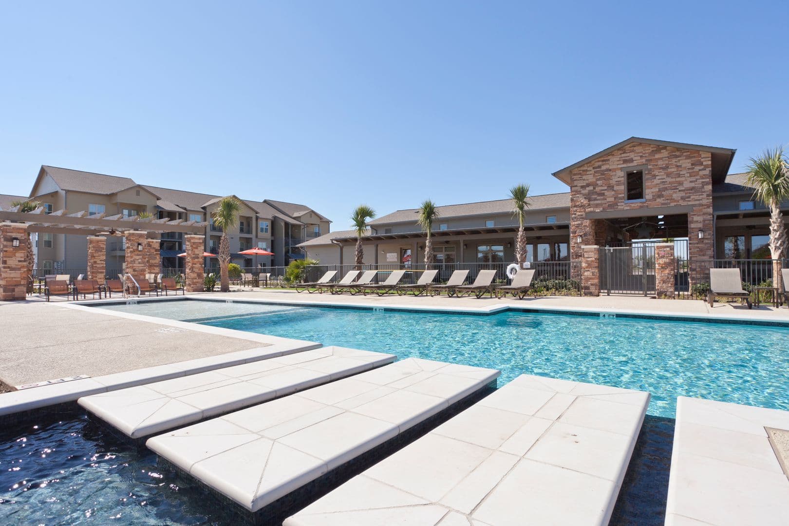 Weslaco Apartment: 3600 N Westgate Dr