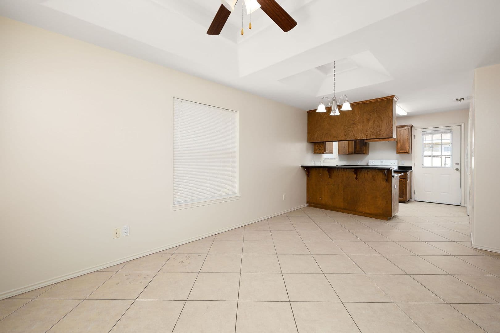 McAllen Apartment: 2101 Larkspur Ave