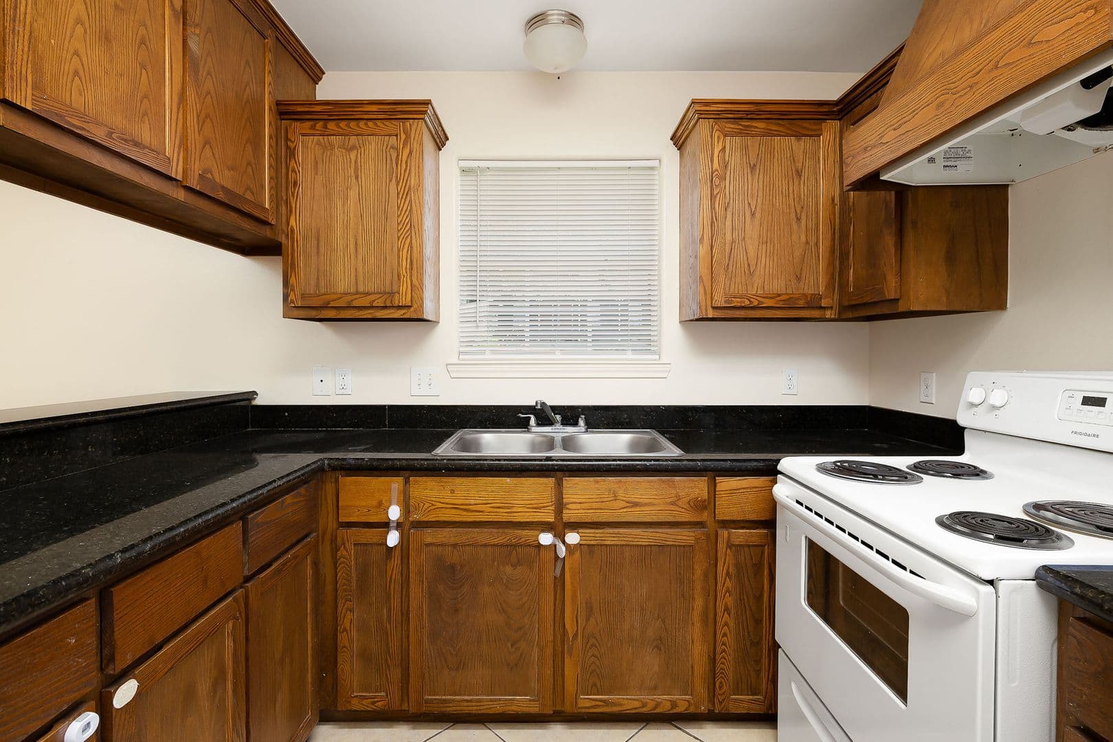McAllen Apartment: 2101 Larkspur Ave