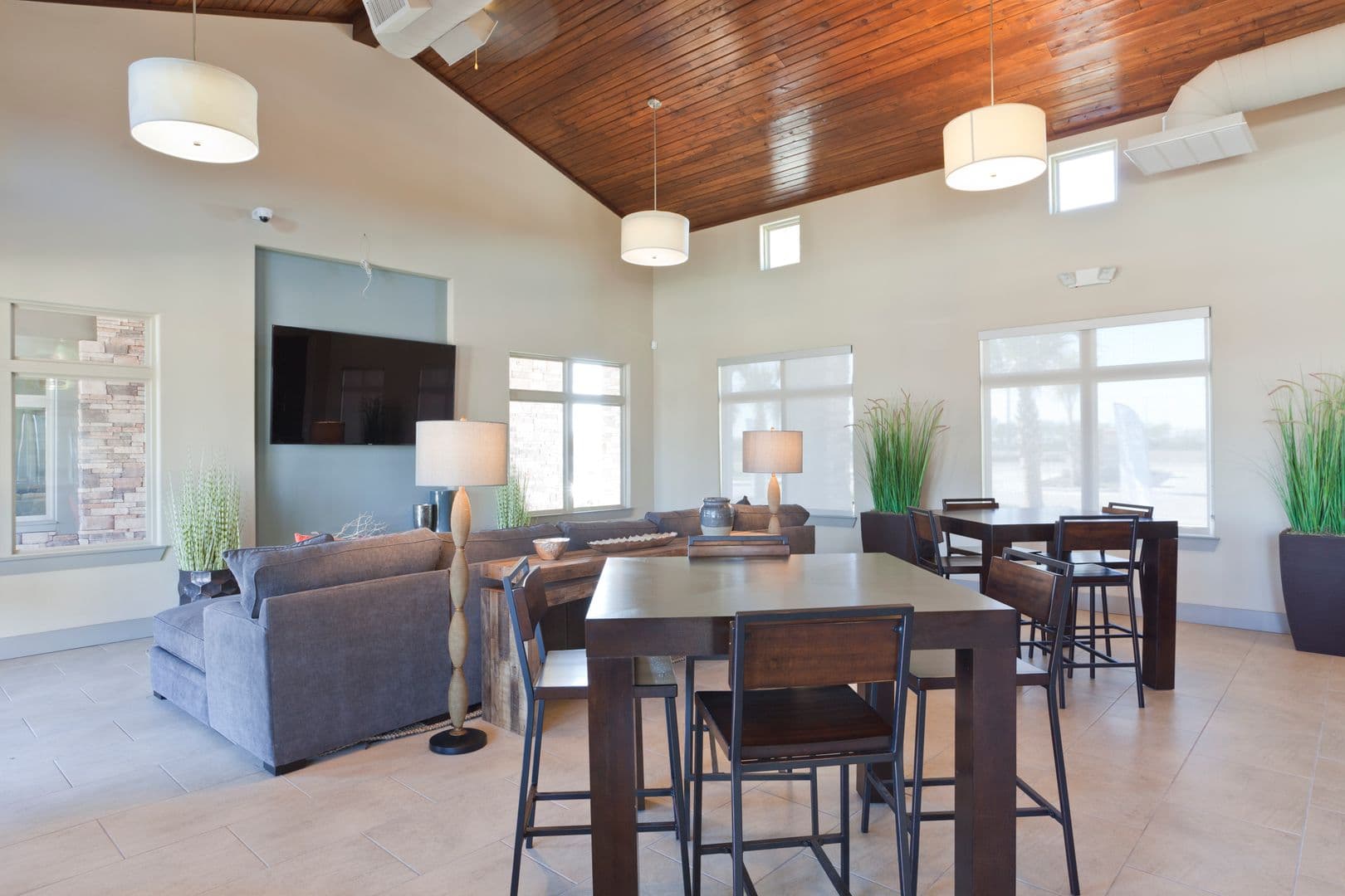 Weslaco Apartment: 3600 N Westgate Dr