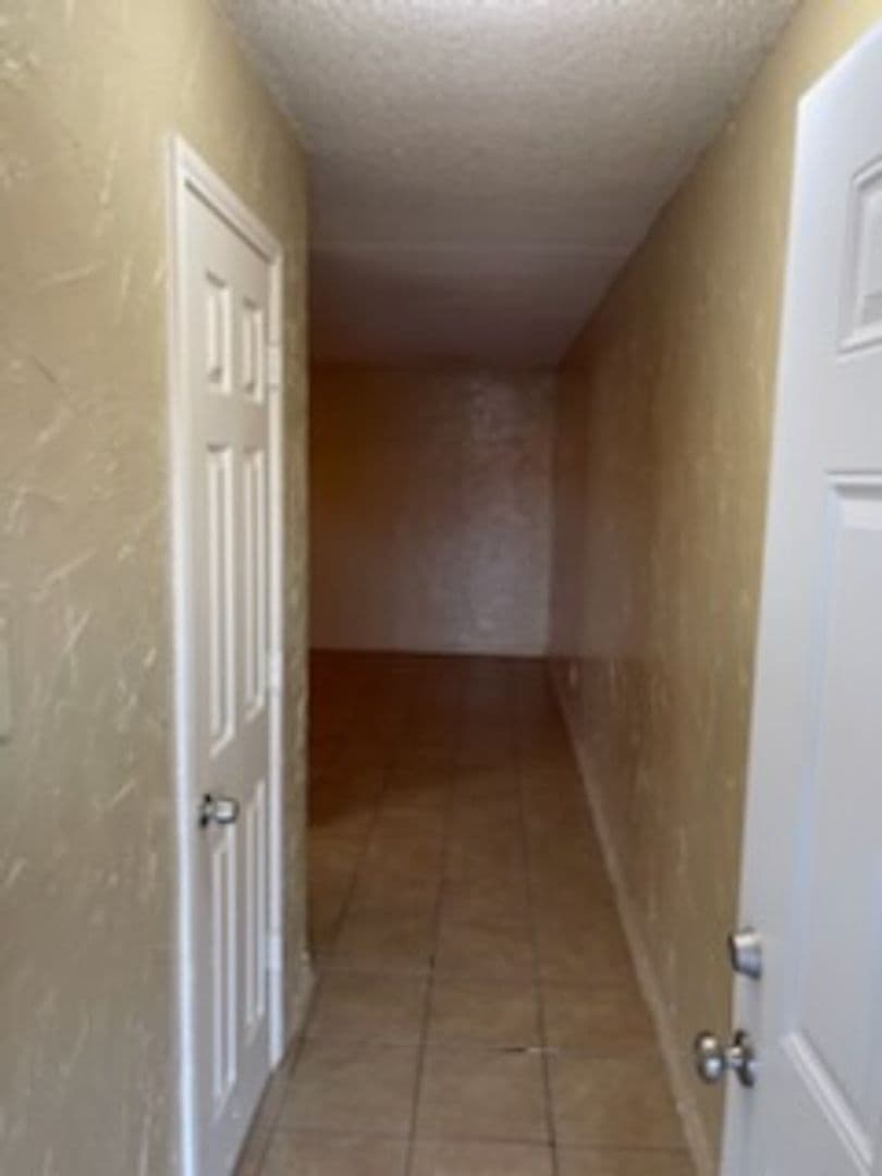Fort Worth Apartment: 3402 Colonial Dr