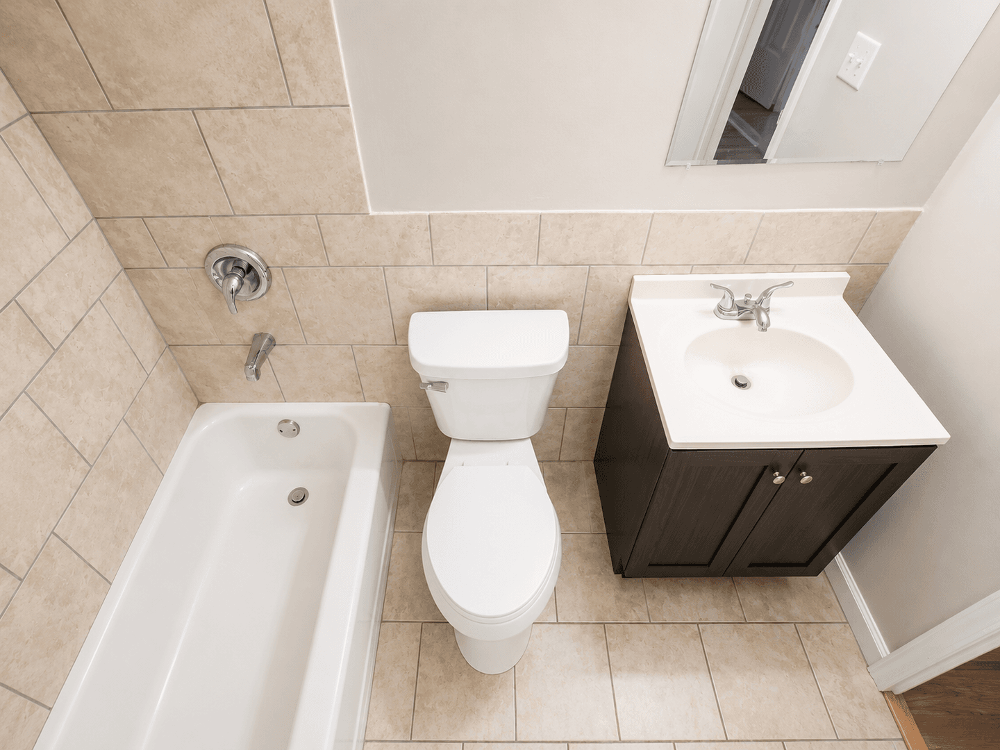 Kenosha Apartment: 4007 45th St.