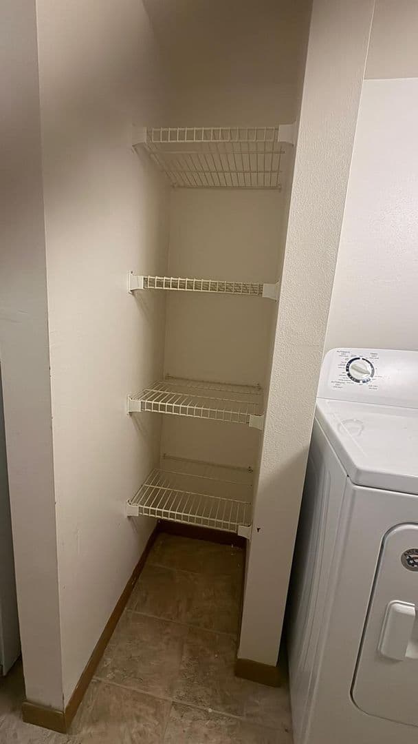 Milwaukee Apartment: 8183 N 107th St.