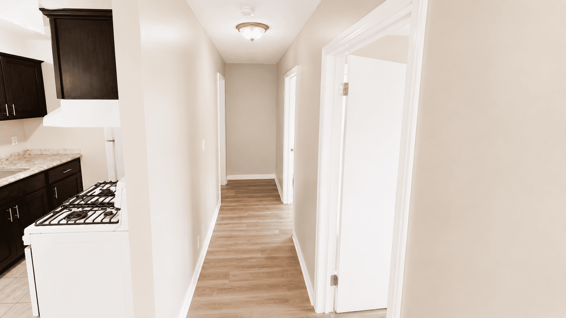 Kenosha Apartment: 4007 45th St.