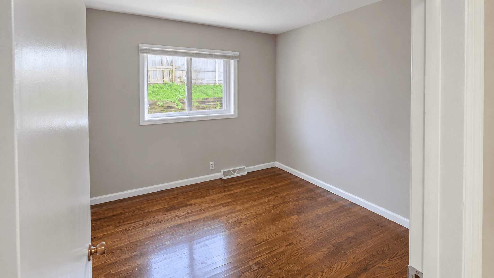 Kenosha Apartment: 4007 45th St.