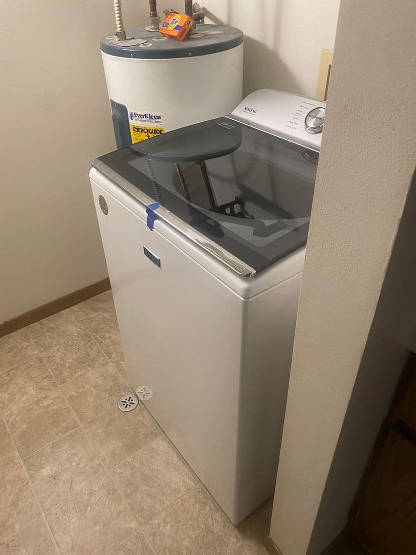 Milwaukee Apartment: 8183 N 107th St.