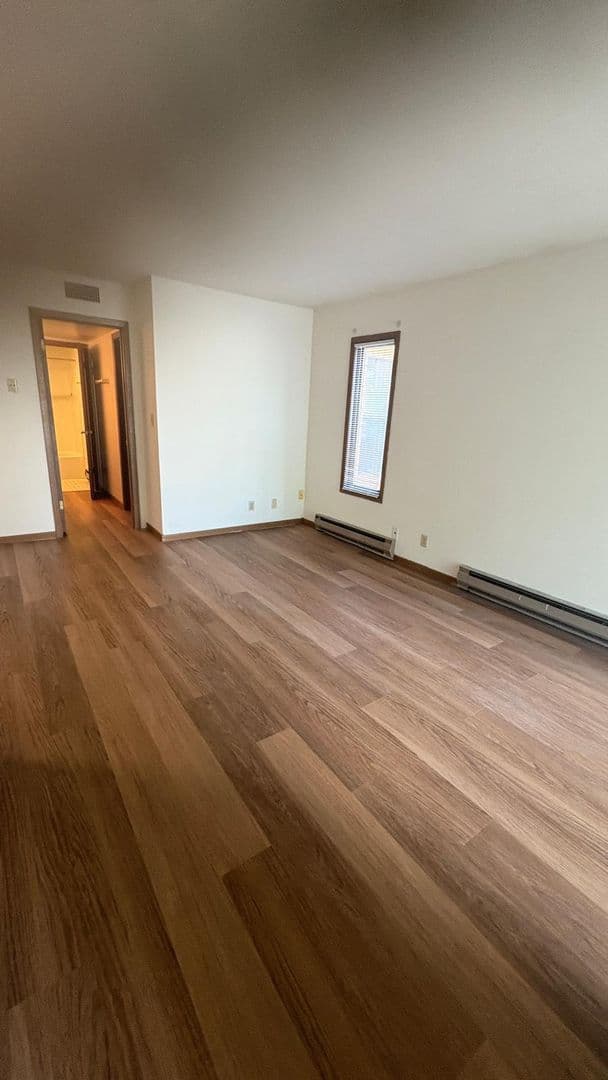 Milwaukee Apartment: 8183 N 107th St.