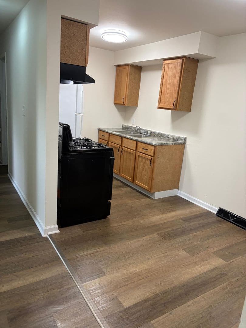 Kenosha Apartment: 4007 45th St.