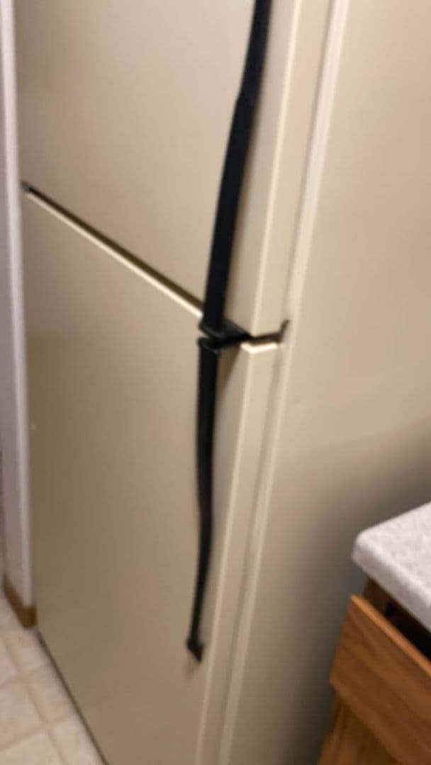 Milwaukee Apartment: 8183 N 107th St.