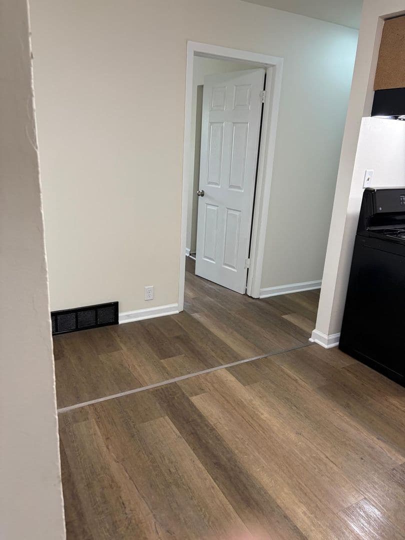 Kenosha Apartment: 4007 45th St.