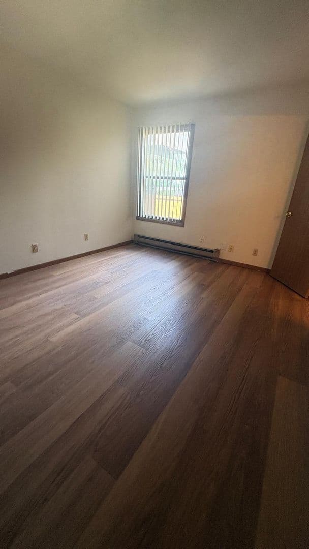 Milwaukee Apartment: 8183 N 107th St.