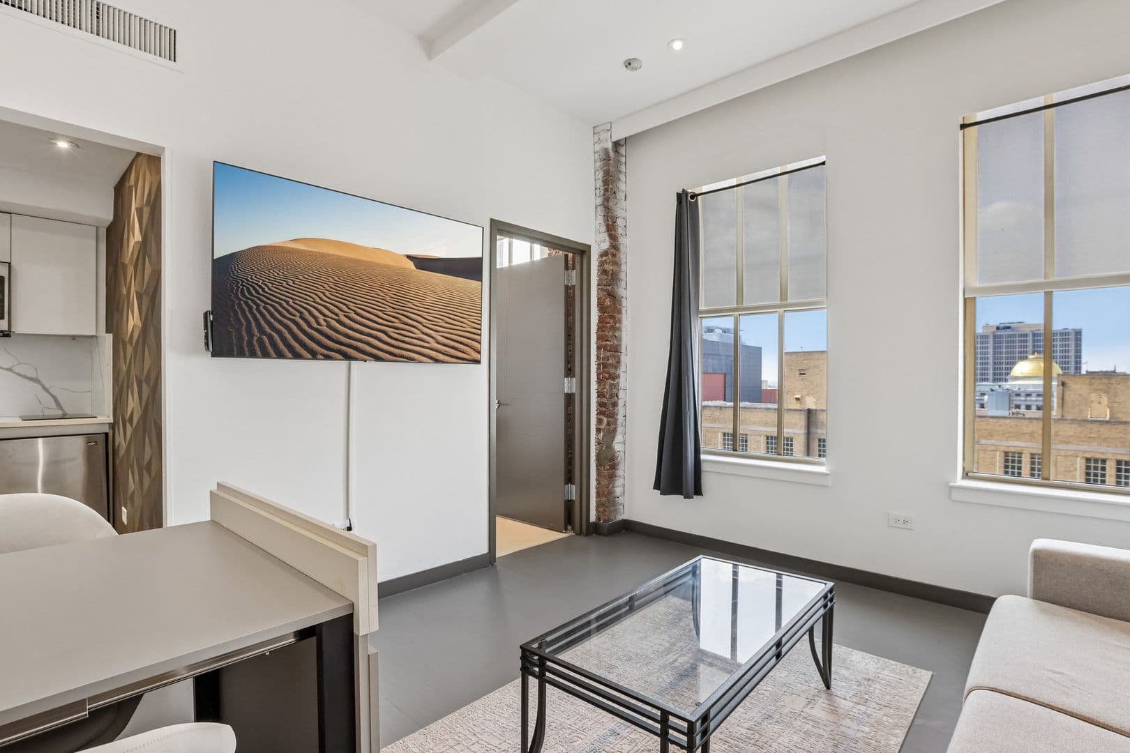 Newark Apartment: 810 Mayor Kenneth A. Gibson Blvd