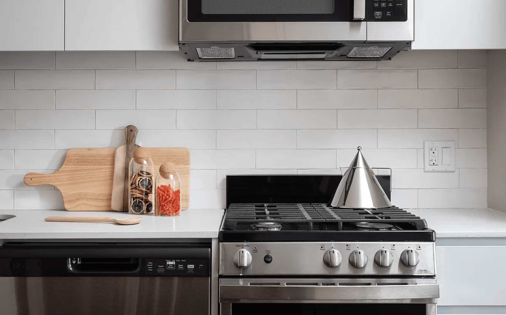 Brooklyn Apartment: 445 Grand Ave