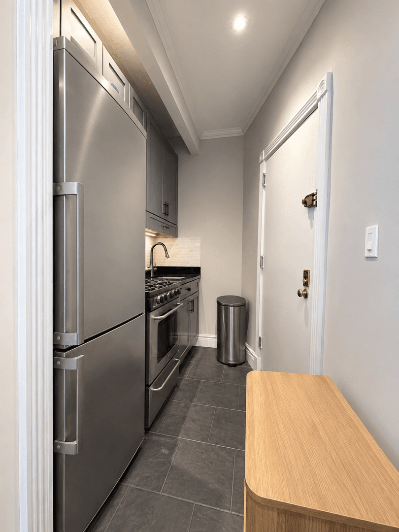 New York Apartment: 232 Elizabeth Street