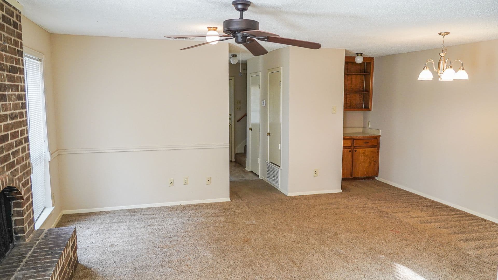 Hewitt Apartment: 113-115 Romana