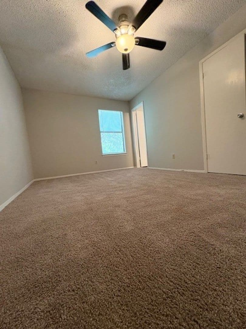 Waco Apartment: 143-149 Bentwood