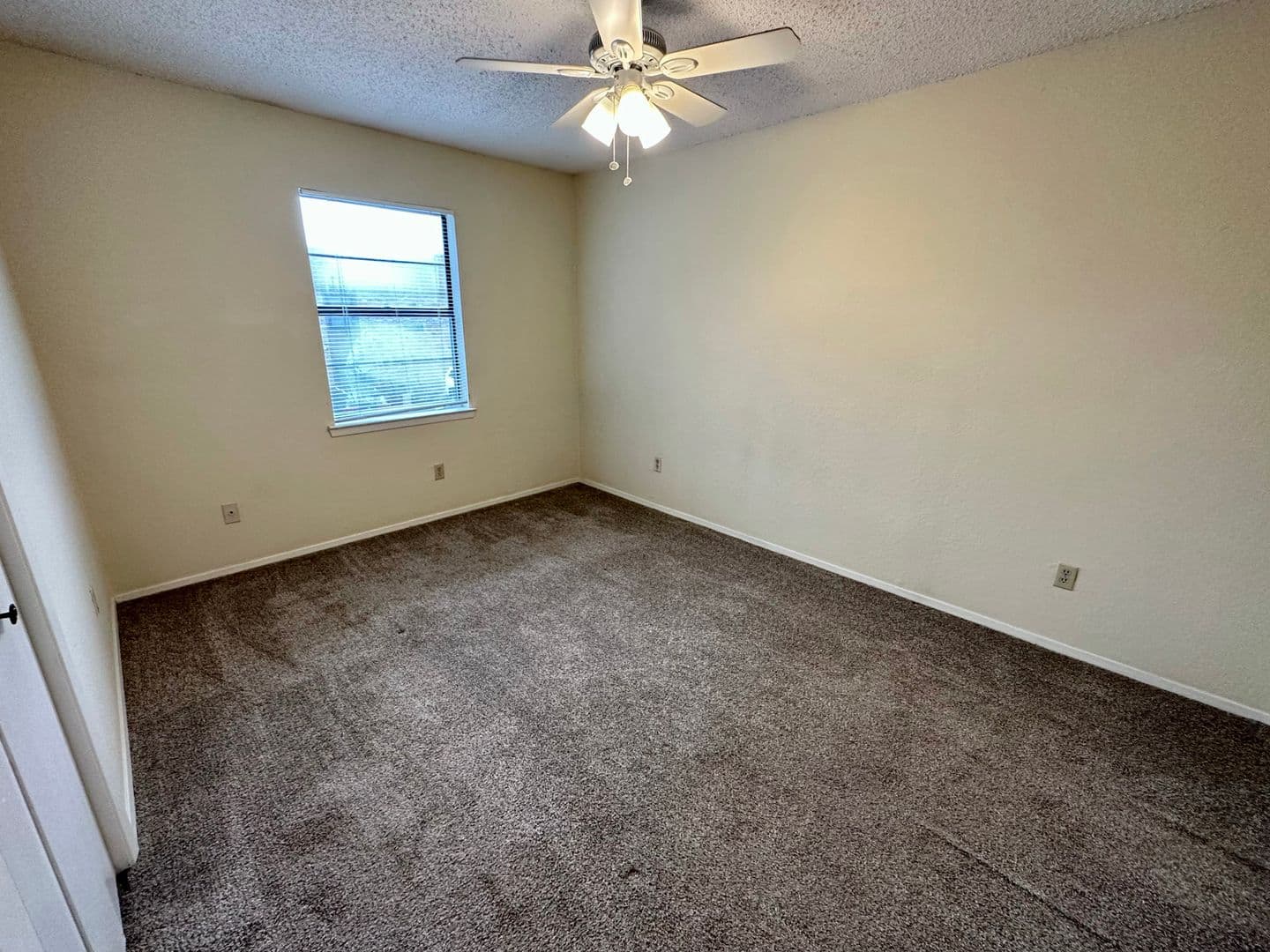 Waco House: 1421 S. 12th St #209