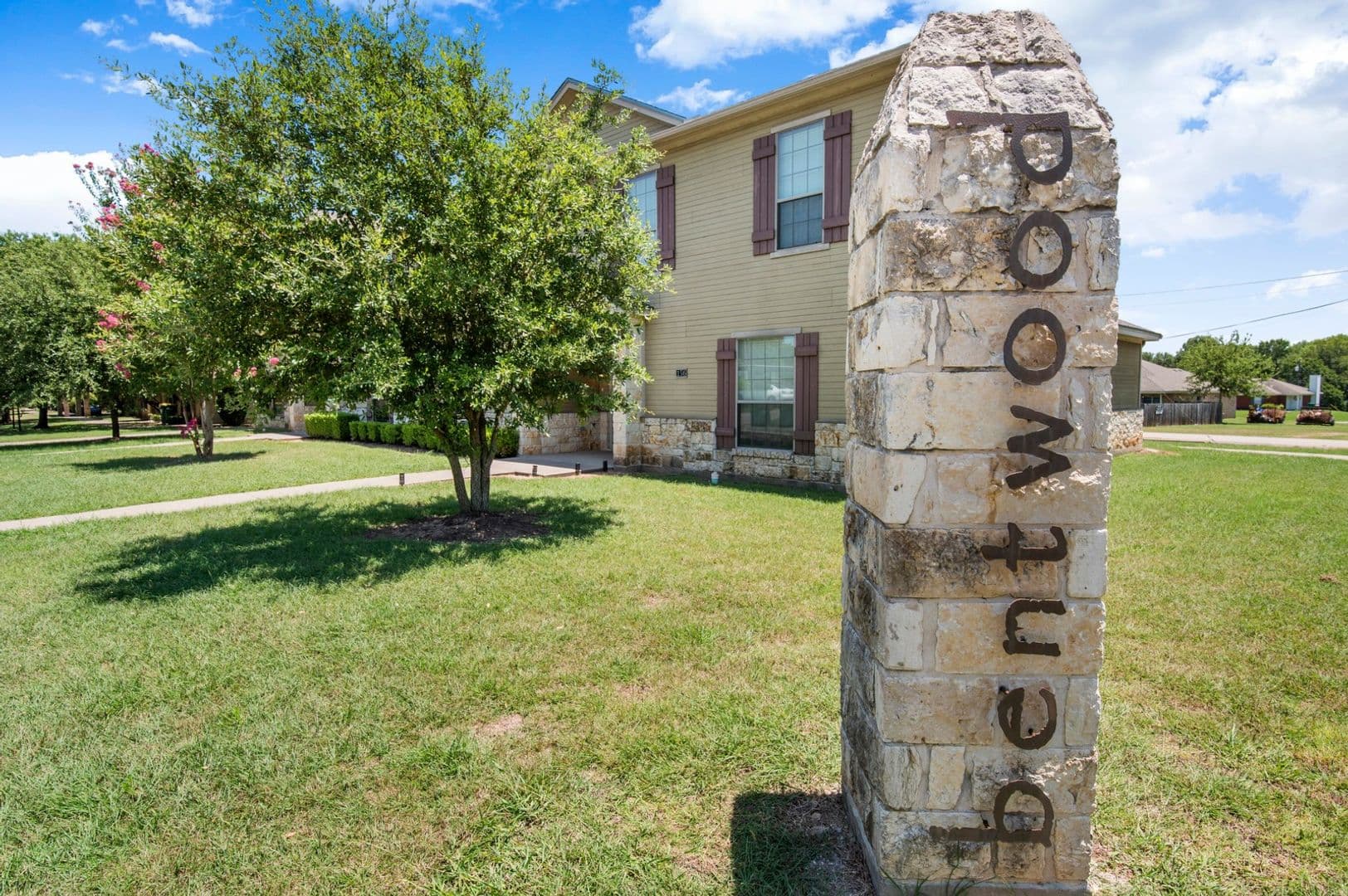 Waco Apartment: 143-149 Bentwood