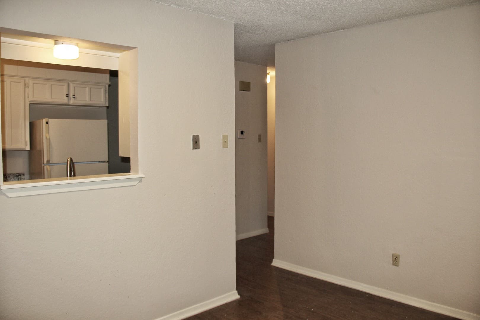Hewitt Apartment: 101-103 Omaha