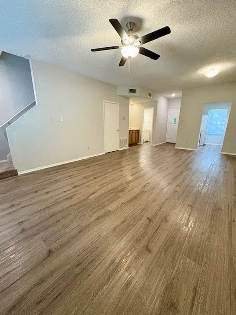 Waco Apartment: 143-149 Bentwood