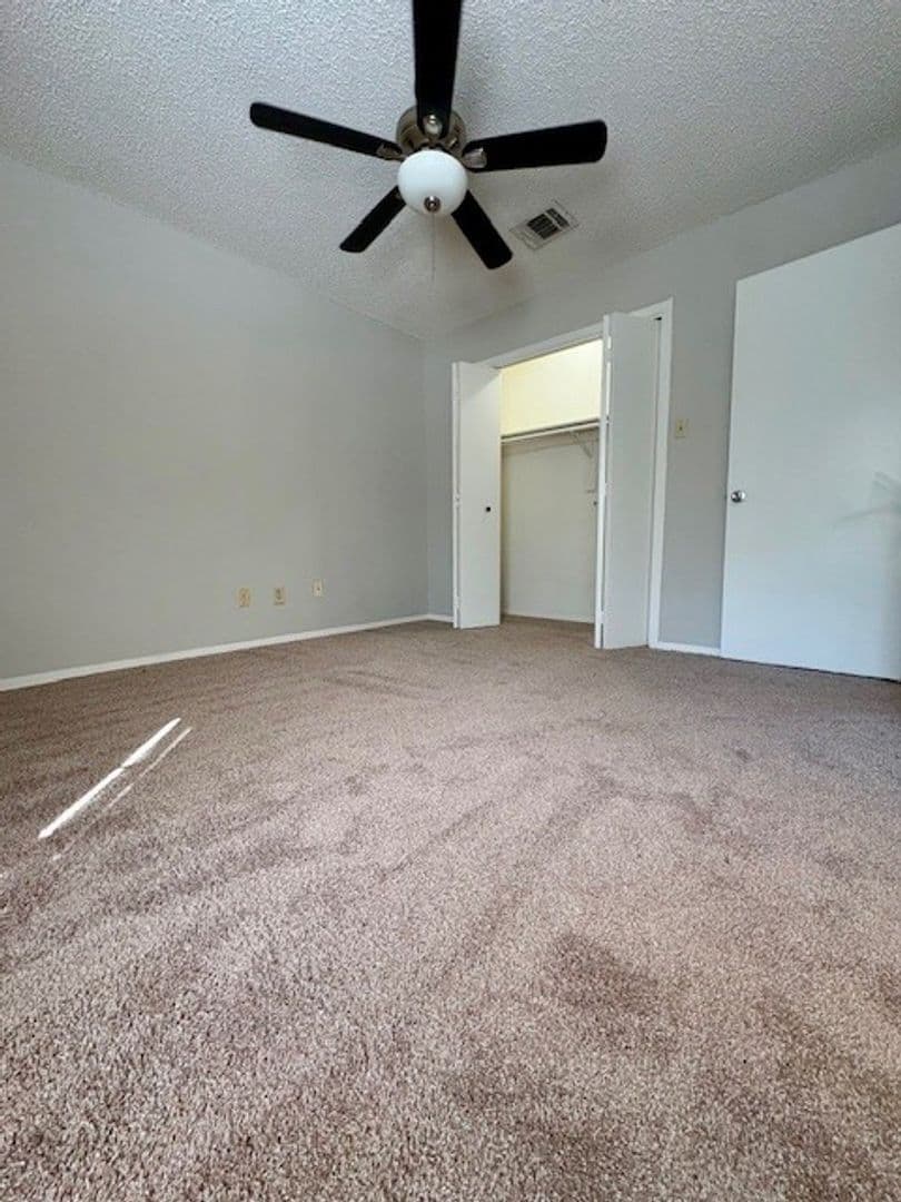 Waco Apartment: 143-149 Bentwood