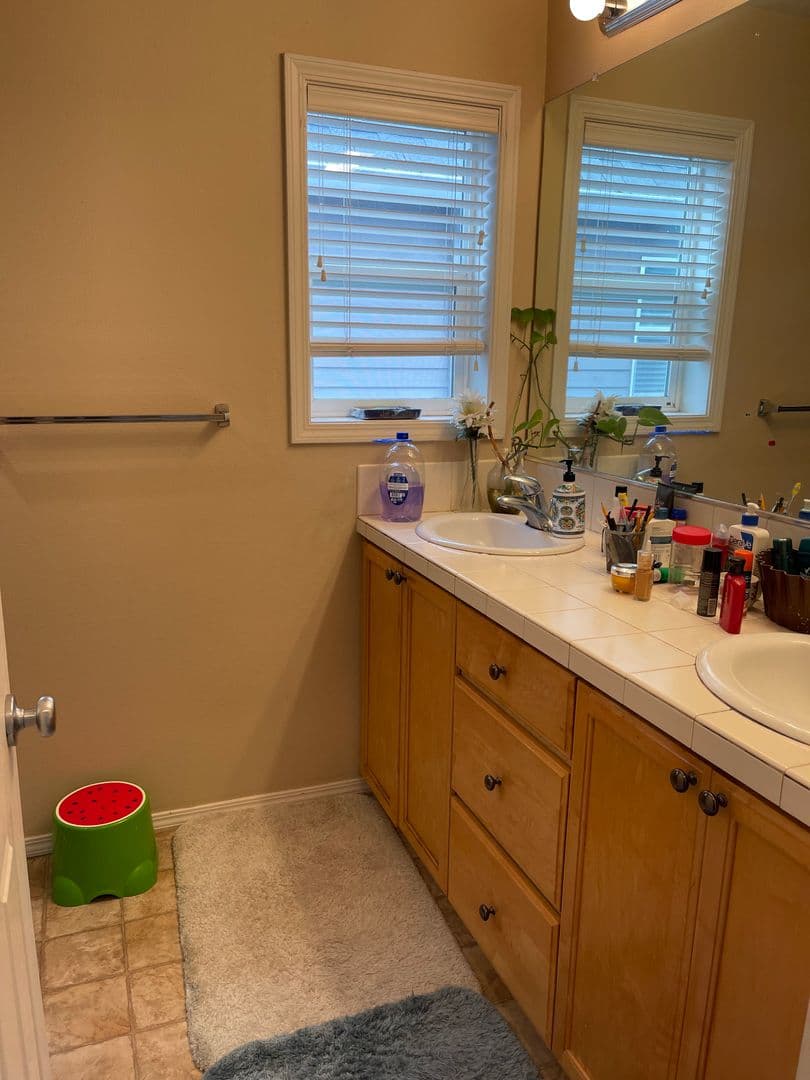 Beaverton House: 20711 SW Rosemount Street