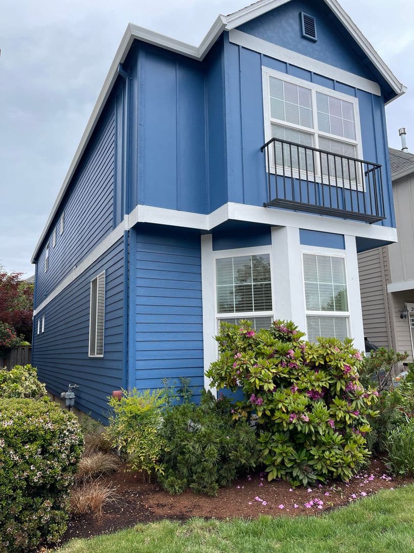 Beaverton House: 20711 SW Rosemount Street