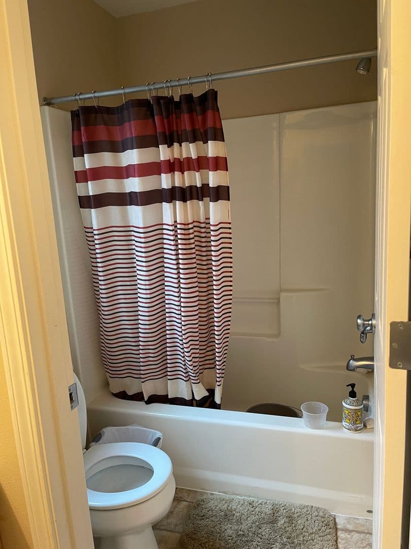 Beaverton House: 20711 SW Rosemount Street
