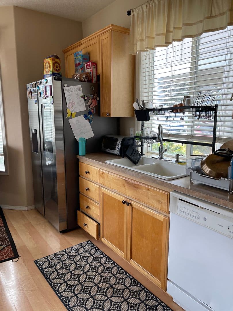 Beaverton House: 20711 SW Rosemount Street