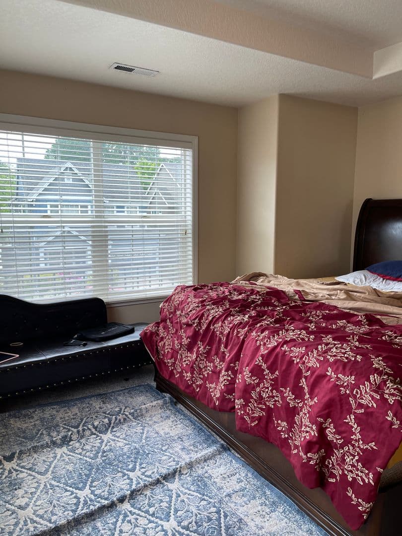 Beaverton House: 20711 SW Rosemount Street