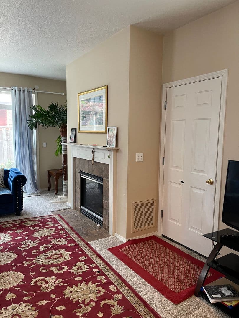 Beaverton House: 20711 SW Rosemount Street