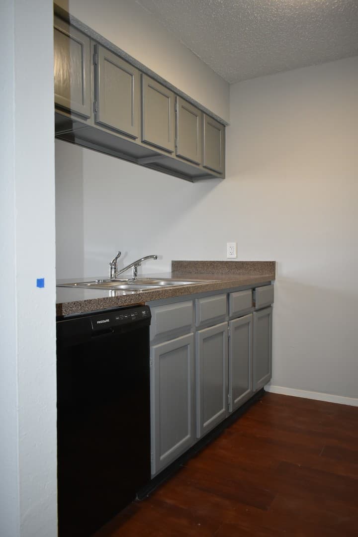 Fort Worth Apartment: 1904 Roberts Cut Off Rd