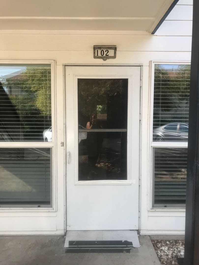 Grapevine Apartment: 308 Smith Street