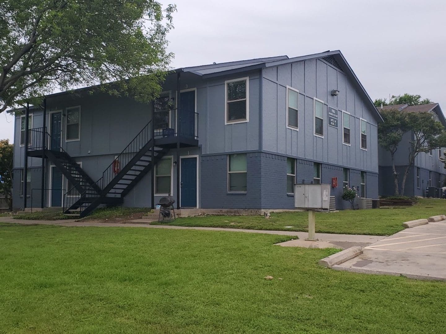 Fort Worth Apartment: 1904 Roberts Cut Off Rd