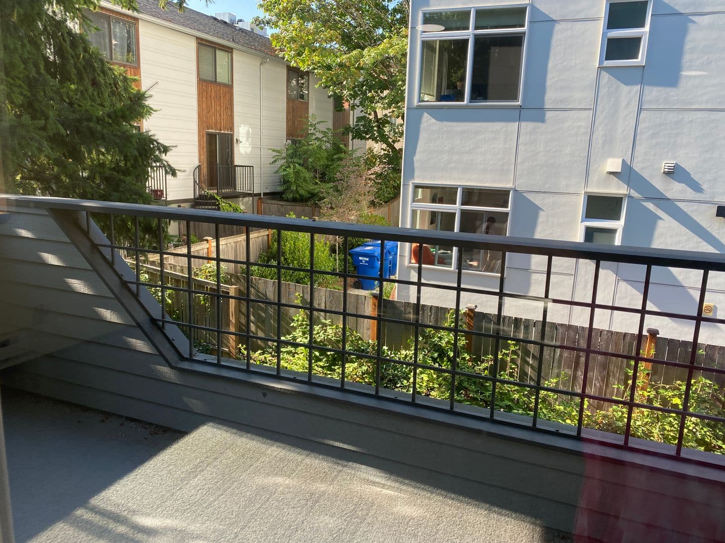 Seattle Apartment: 812 NE 42nd Street